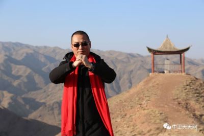 2019年1月1日，5位中衛(wèi)青年企業(yè)家在寺口山上送祝福